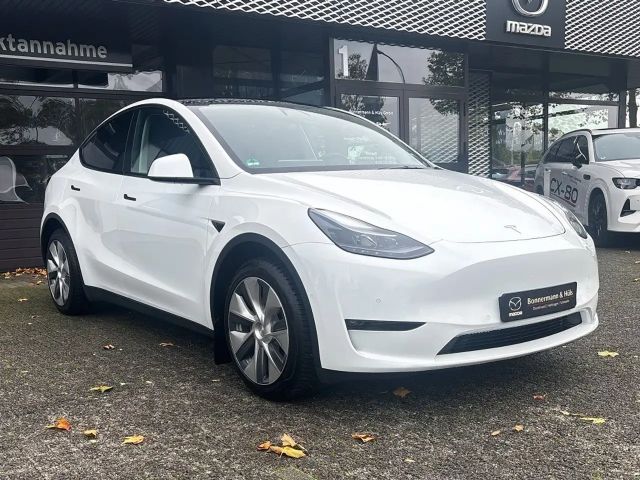 Tesla Model Y AWD Long Range