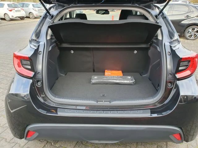 Toyota Yaris Hatchback Hybride VVT-i