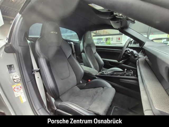 Porsche 992 4 Coupé GTS Targa