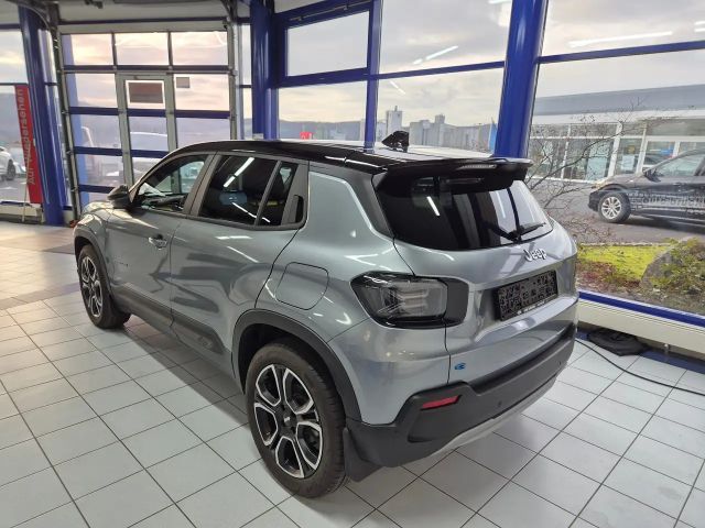 Jeep Avenger Full-Electric Summit