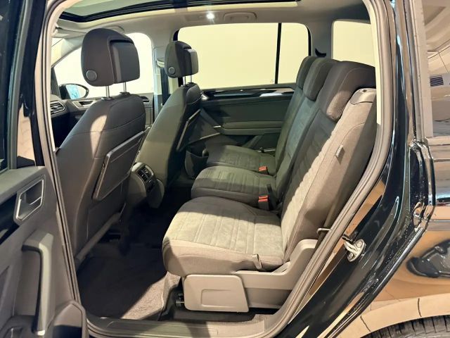 Volkswagen Touran BMT DSG Highline