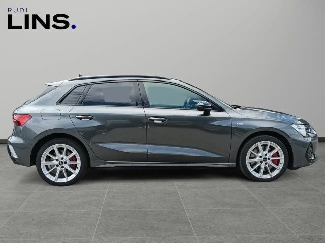 Audi A3 45 TFSI Hybride S-Line Sedan