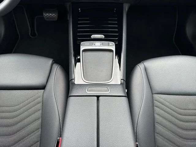 Mercedes-Benz GLA 200 PTS Cam Navi Wide LED SHZ EASY-PACK