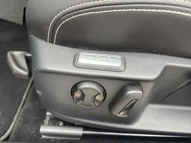 Volkswagen Passat Elegance Elegance Variant