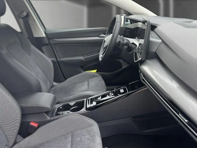 Volkswagen Golf 1.5 eTSI DSG Golf VIII Style