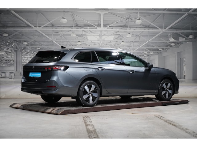 Volkswagen Passat 1.5 eTSI Business DSG IQ.Drive