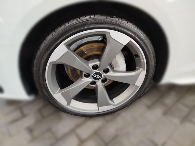 Audi A4 40 TFSI Avant Quattro S-Tronic