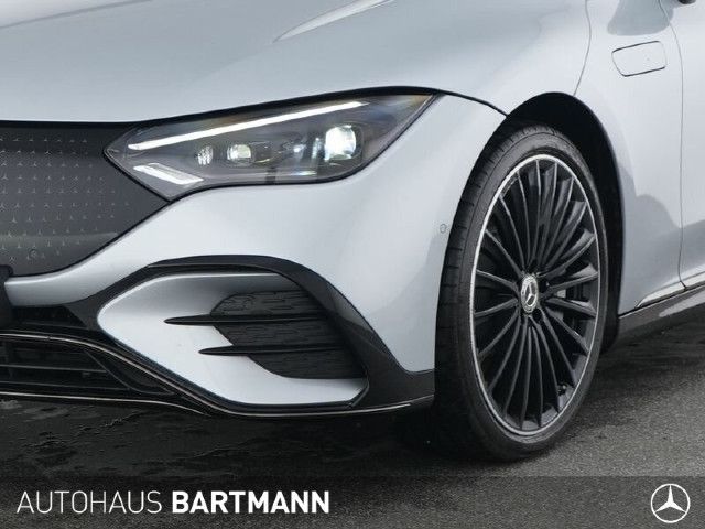 Mercedes-Benz EQE 300 Sedan