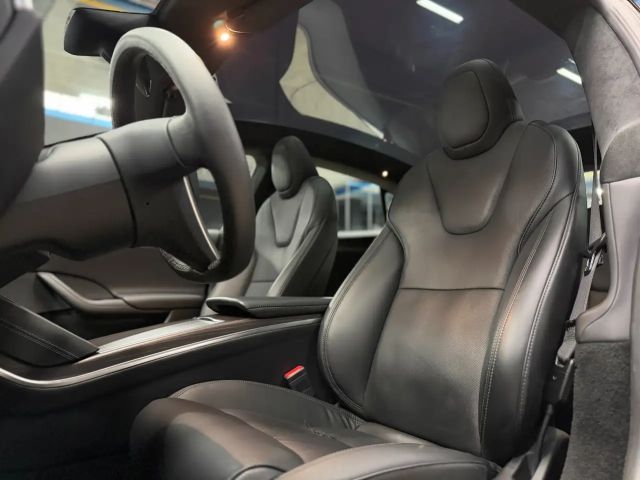 Tesla Model S Long Range