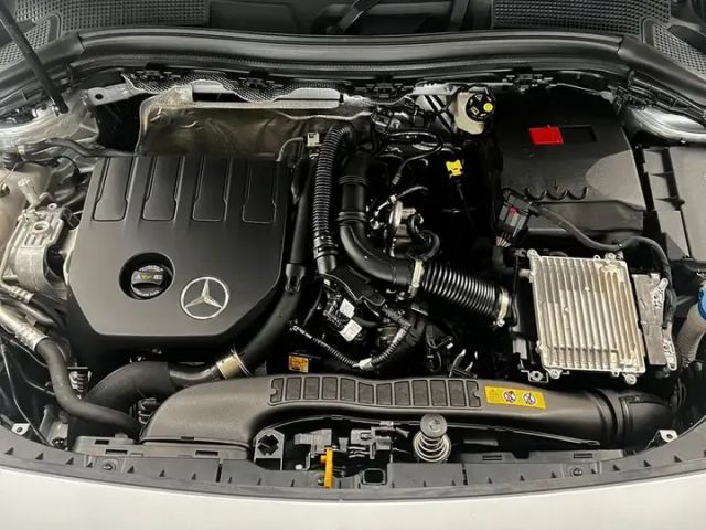 Mercedes-Benz B 180 Sedan