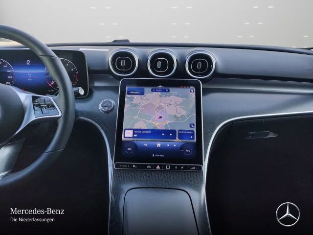 Mercedes-Benz C 180 AVANTGARDE Sedan