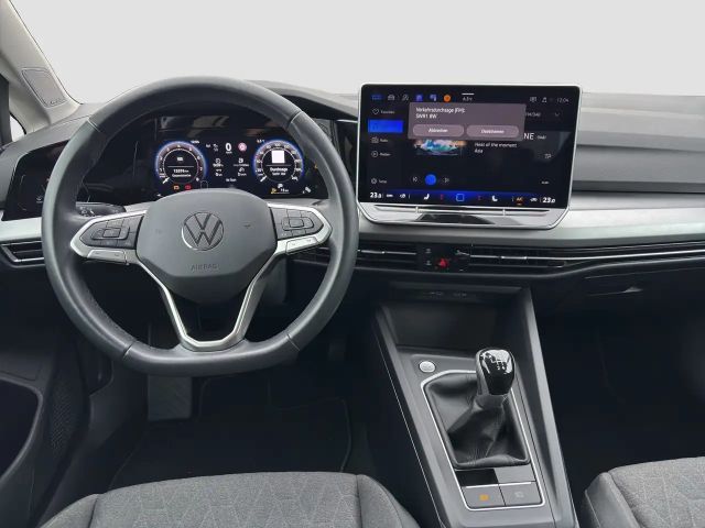Volkswagen Golf 1.5 TSI Life Variant