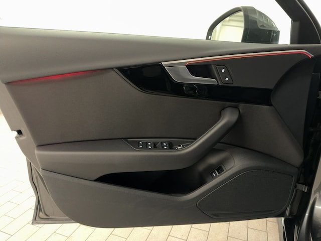 Audi A4 35 TFSI Avant S-Line S-Tronic