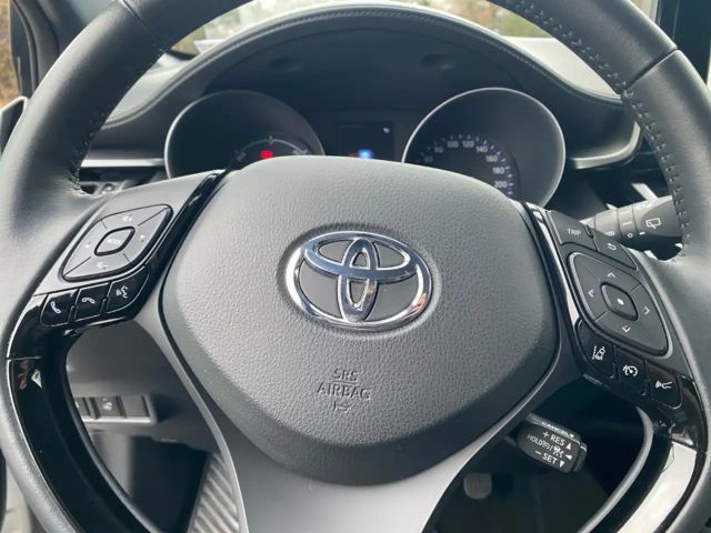 Toyota C-HR Hybride Team D