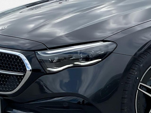 Mercedes-Benz E 220 AMG Line E 220 d Sedan