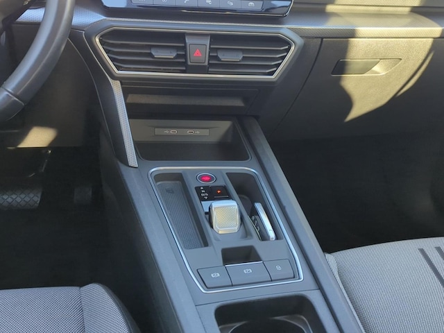 Seat Leon 2.0 TDI DSG Sportstourer Style