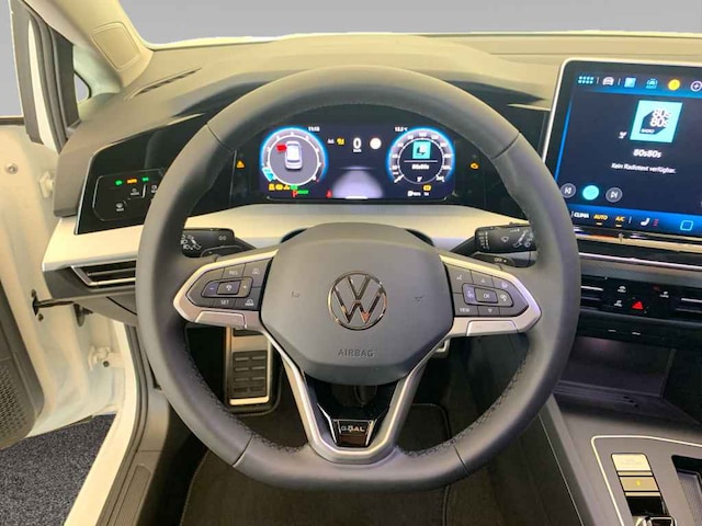 Volkswagen Golf 1.5 eTSI DSG