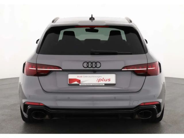 Audi RS4 Avant Quattro