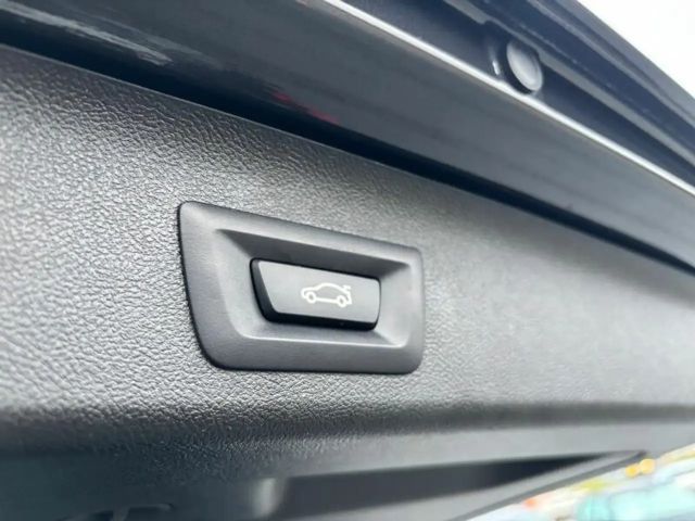 BMW 530 530i Luxury Line Touring xDrive