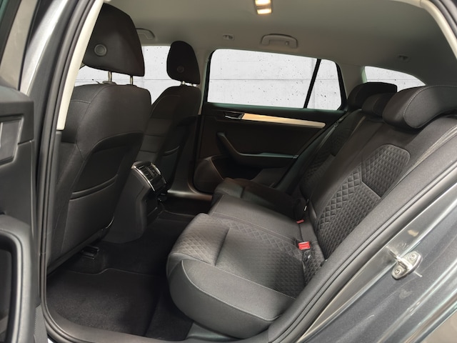 Skoda Superb 2.0 TDI Combi