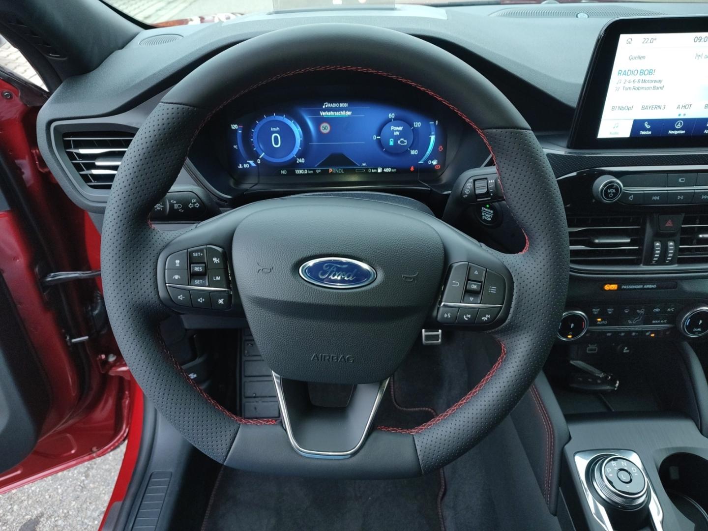 Ford Kuga Plug in Hybrid ST Line X