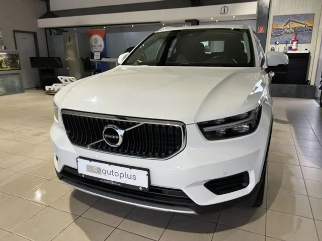 Volvo XC40 Momentum T3