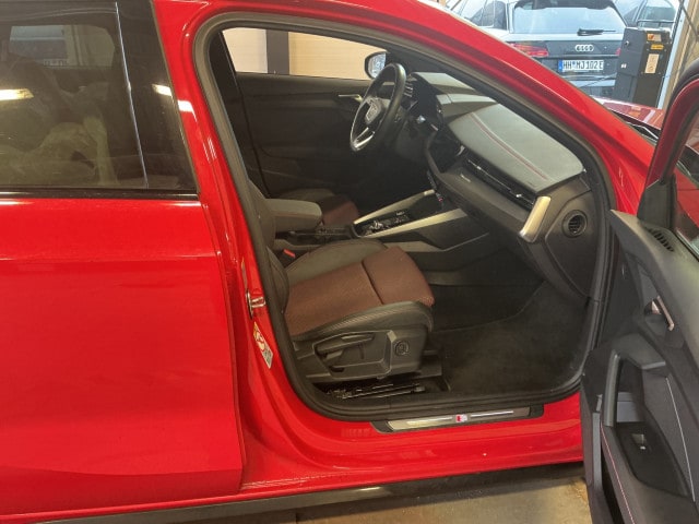 Audi A3 35 TFSI S-Line S-Tronic Sportback