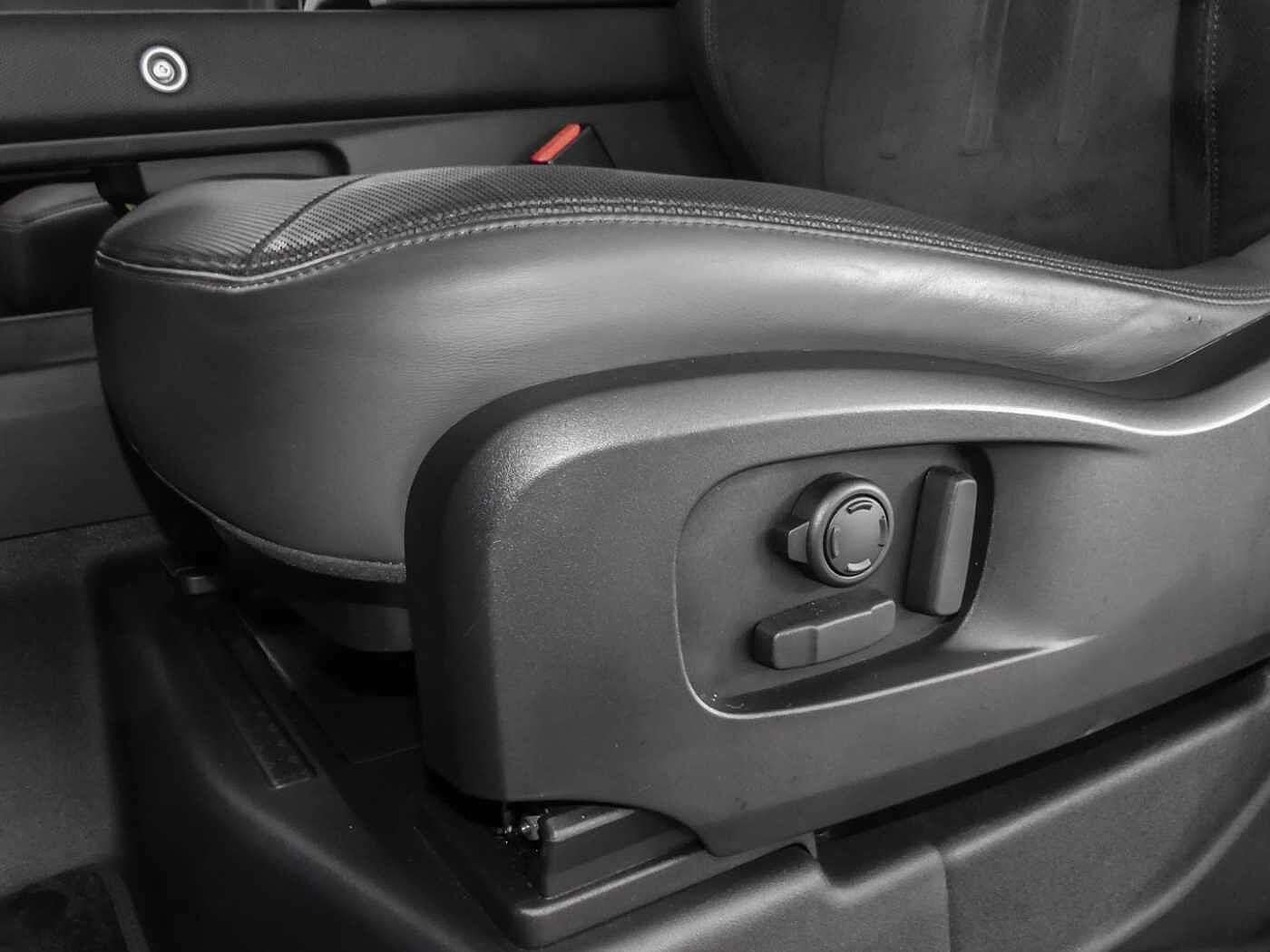 Land Rover Defender 90