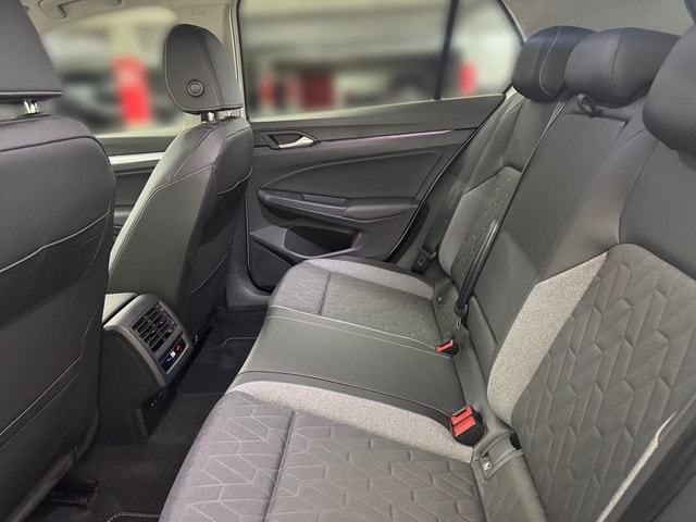 Volkswagen Golf 1.5 eTSI Golf VIII