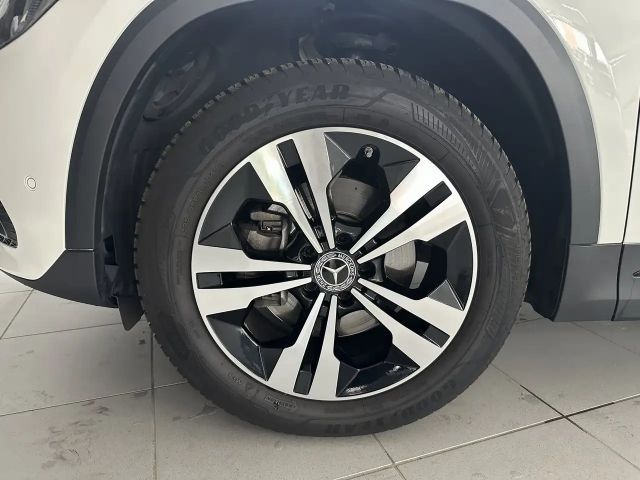 Mercedes-Benz GLA 200 Progressive