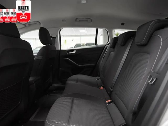 Ford Focus Cool & Connect Wagon