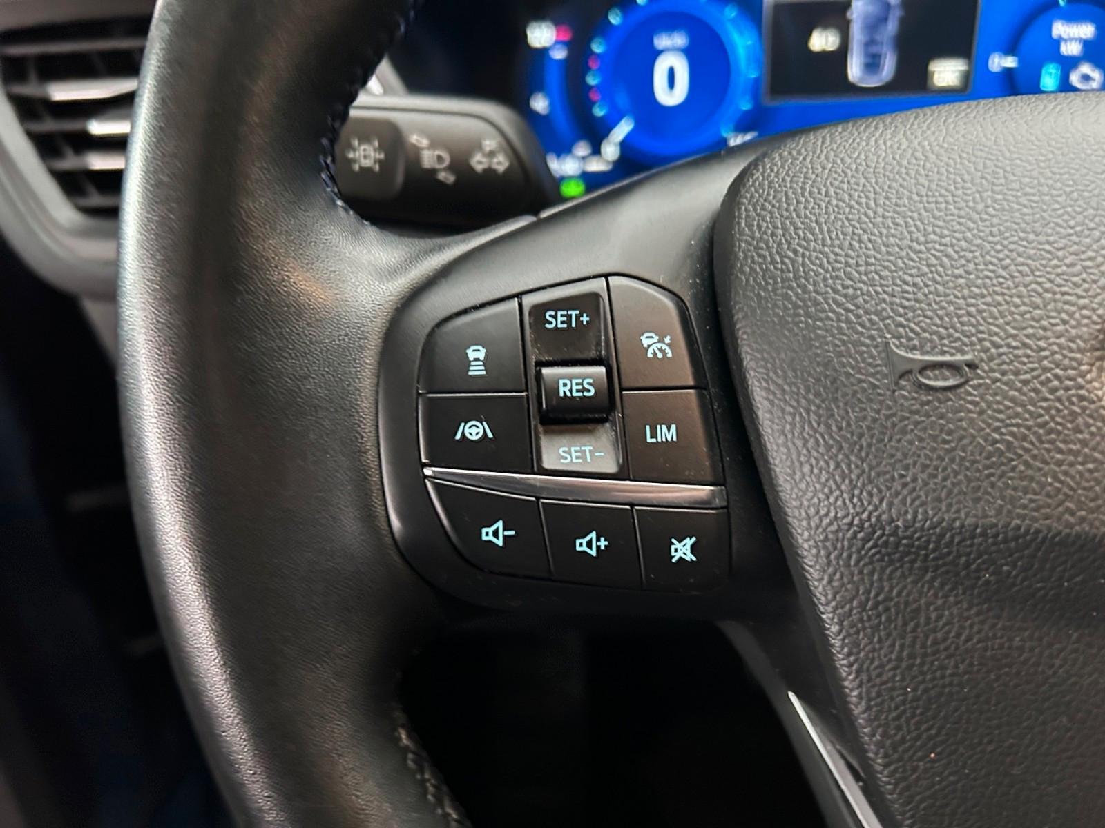 Ford Kuga Hybrid Plug in Hybrid Titanium