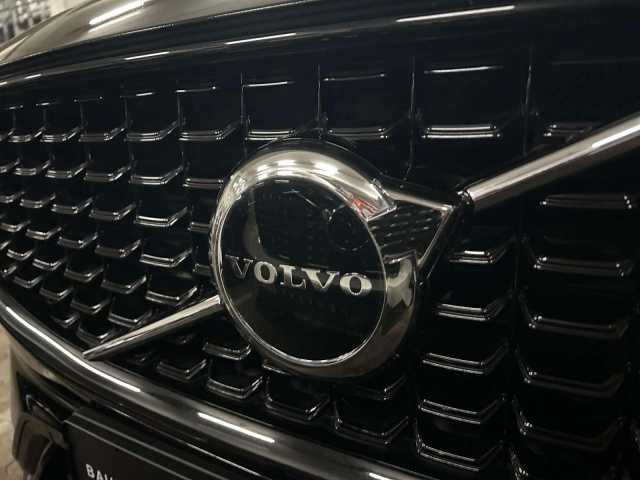 Volvo XC60 Dark Plus