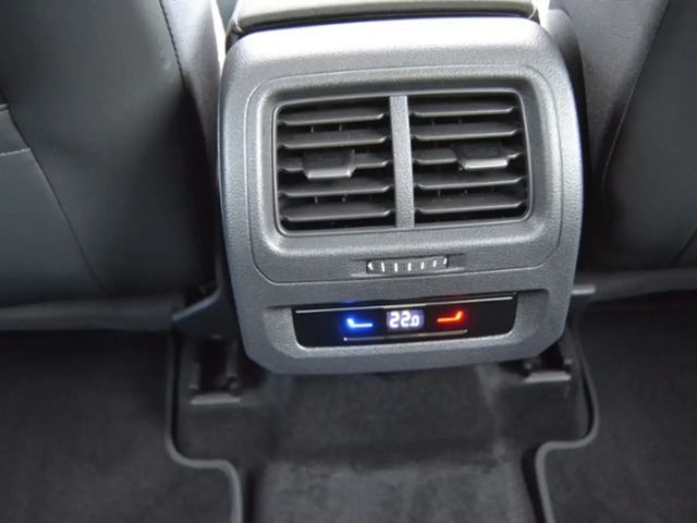 Volkswagen Touran 1.5 TSI IQ.Drive Move