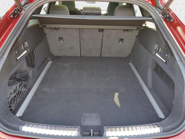 Audi A6 Avant Quattro S-Tronic