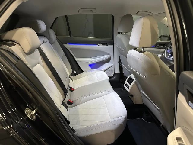 Volkswagen Golf 2.0 TSI DSG Style