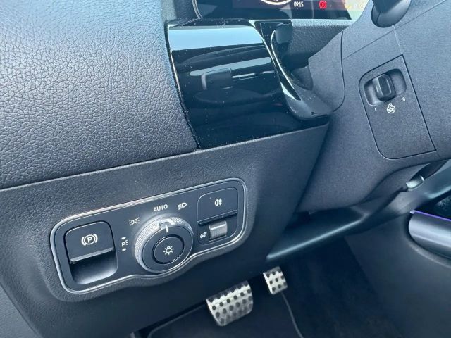 Mercedes-Benz GLA 200 AMG Line