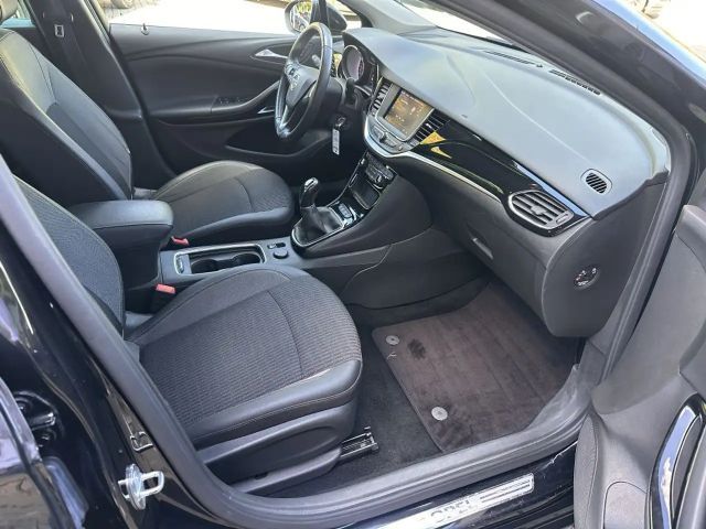 Opel Astra Design&Tech +RFK+DAB+Quickheat+