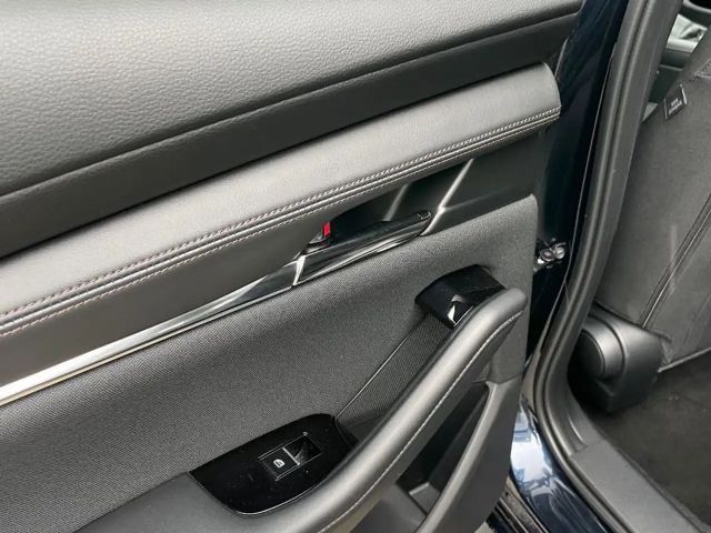 Mazda 3 S SkyActiv
