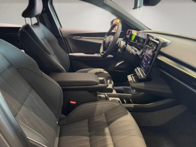 Renault Megane Comfort E-Tech Iconic