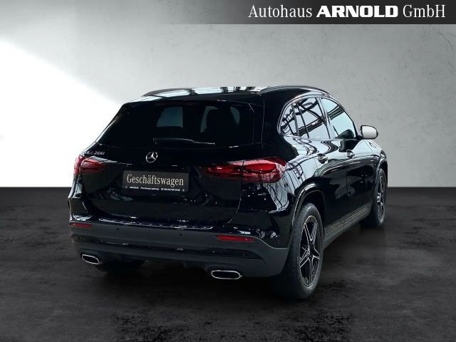 Mercedes-Benz GLA 200 AMG Line