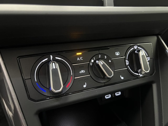 Volkswagen Polo 1.0 TSI DSG Style