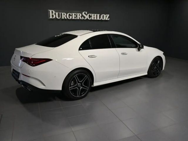 Mercedes-Benz CLA 200 AMG Line Coupé