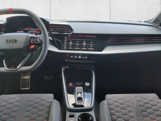 Audi RS3 S-Tronic Sedan Sportback