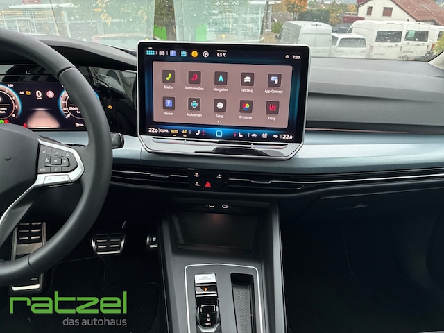 Volkswagen Golf 1.5 eTSI DSG