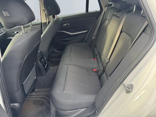 BMW 320 320d Touring xDrive