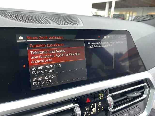 BMW 330 330e M-Sport Touring xDrive