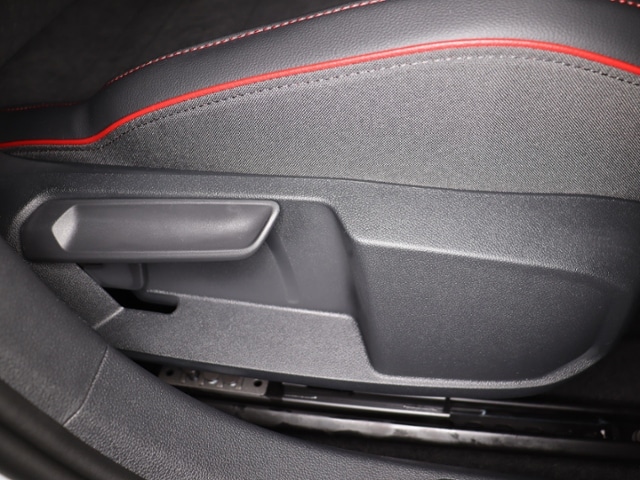 Volkswagen Golf 2.0 TSI DSG