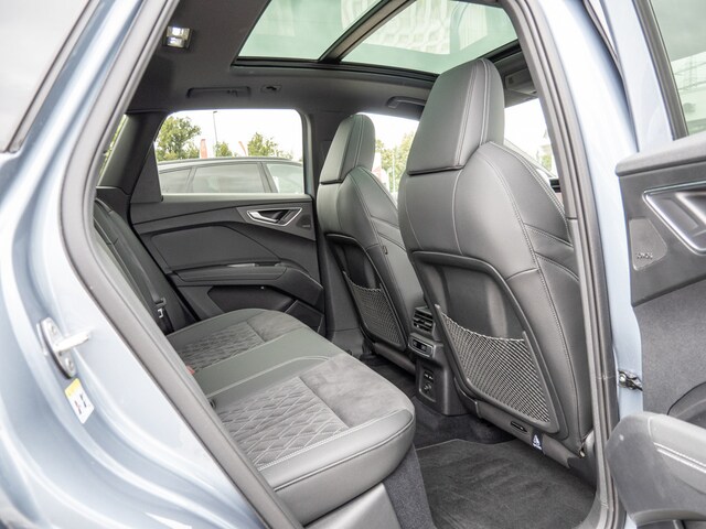 Audi Q4 e-tron SUV 45 e-tron Audi Q4 e-tron