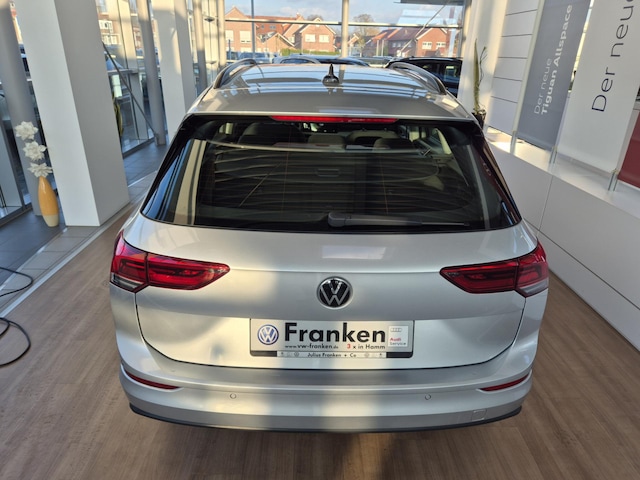 Volkswagen Golf 1.5 eTSI DSG Life Variant